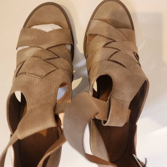 Womens Sandals - Picture 6 of 10